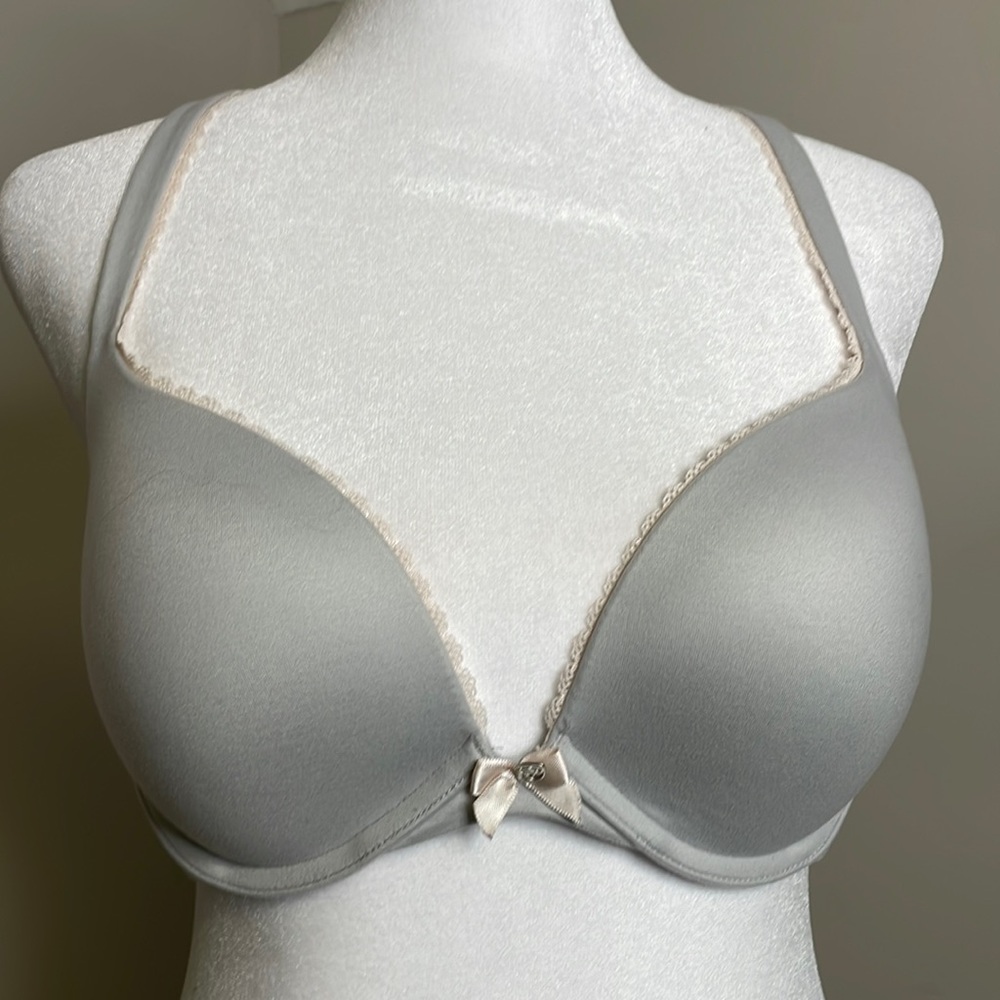 Victoria’s Secret Body by Victoria push-up bra, size 34D - Picture 6 of 10